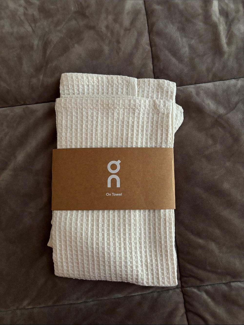 On Running Men’s Waffle Towel - Cream White